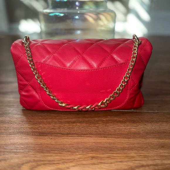 Badgley Mischka Quilted Shoulder Bag - Picture 5 of 6